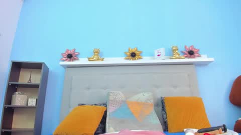 paola online show from February 3, 2:54 pm