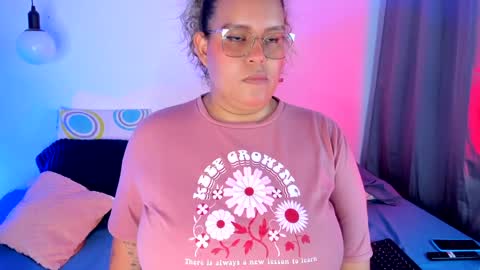 Snapshot of monica_bbw_ chatting on January 30, 11:13 pm aleja independent model online show from January 30, 11:13 pm