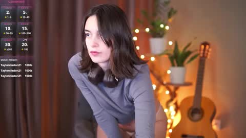 monica_law_ online show from November 30, 7:37 am