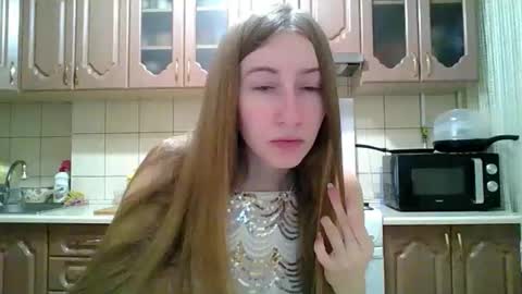 Monica online show from March 9, 9:08 pm