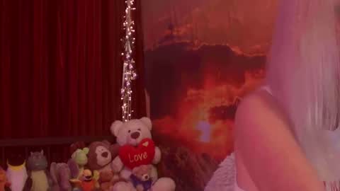 Monika    online show from February 1, 2:41 am