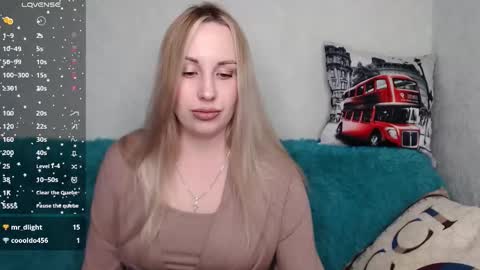 Snapshot of monika_luire chatting on September 28, 12:47 pm Monika online show from September 28, 12:47 pm
