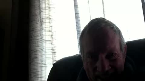 Monkee Dance online show from November 23, 8:07 pm