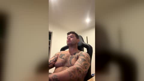 monkeydward1 online show from June 2, 7:49 pm