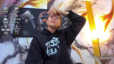 mono_blonde online show from June 23, 11:39 am