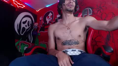 Snapshot of monsterdominationx chatting on October 6, 8:21 am Xavier Rodriguez online show from October 6, 8:21 am