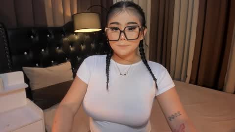 Snapshot of monstrouscockdivaontop chatting on January 29, 5:13 pm Ruthie online show from January 29, 5:13 pm