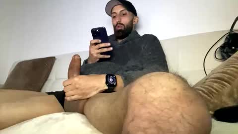Snapshot of montii90 chatting on October 2, 6:50 pm montii90 online show from October 2, 6:50 pm