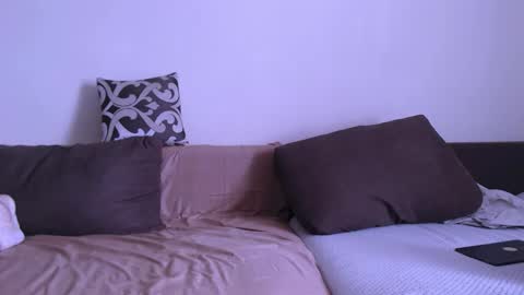 Monse online show from October 4, 8:12 am