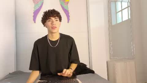   online show from June 20, 11:38 am
