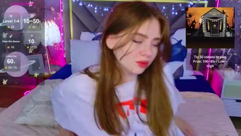 Snapshot of moon__bunny chatting on October 18, 4:11 pm Moon Bunny online show from October 18, 4:11 pm