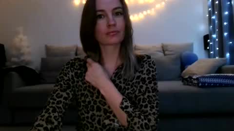 moon_lilithx online show from December 11, 3:26 pm