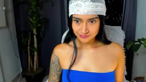 Snapshot of moonie_baddie31 chatting on October 2, 12:20 am moonie_baddie31 online show from October 2, 12:20 am