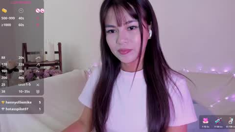 Snapshot of moonlight8_ chatting on September 29, 7:51 am LANA online show from September 29, 7:51 am
