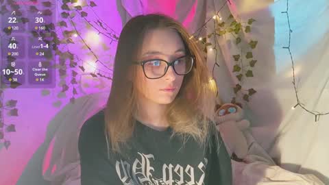 Dana online show from December 4, 9:12 am