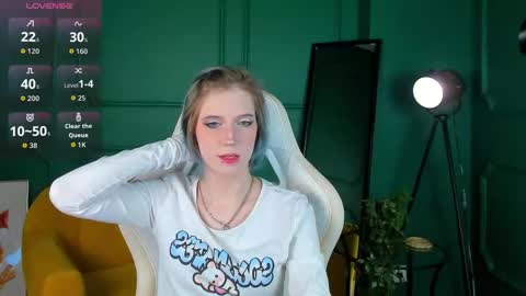 Snapshot of moonlitasuna chatting on October 15, 2:18 pm Asuna online show from October 15, 2:18 pm