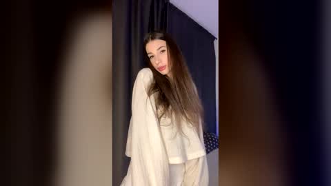 Laine online show from January 7, 2:00 pm