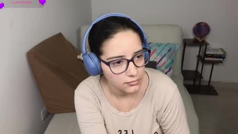 Moon Woman online show from January 13, 4:31 am