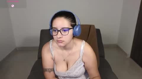 Moon Woman online show from October 18, 7:23 am