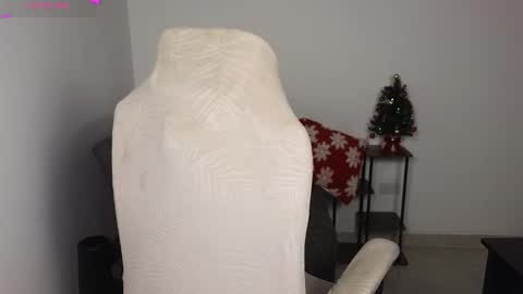 Moon Woman online show from December 2, 12:42 am