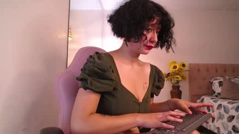 Snapshot of moony_14 chatting on February 28, 12:54 am Michelle online show from February 28, 12:54 am