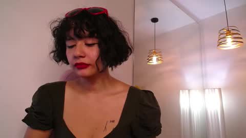 Snapshot of moony_14 chatting on March 1, 2:04 am Michelle online show from March 1, 2:04 am