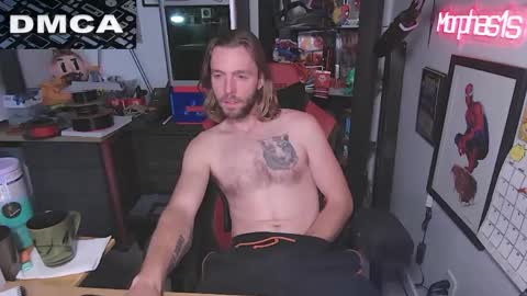 Morphas1s online show from April 25, 1:52 pm