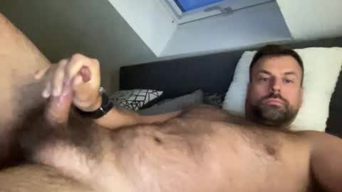 Snapshot of morty87geil chatting on October 13, 4:58 am morty87geil online show from October 13, 4:58 am