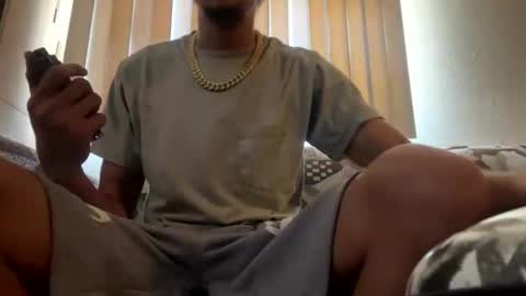 mouli23r online show from February 1, 6:38 pm