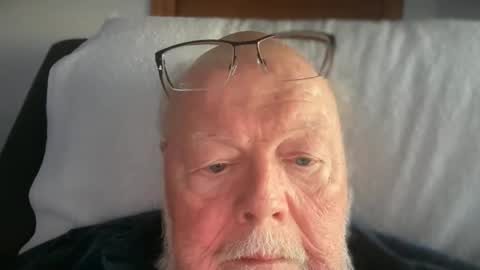 Jess online show from December 1, 7:23 pm