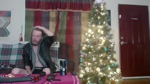 Snapshot of mr_happy12 chatting on December 5, 11:01 am mr_happy12 online show from December 5, 11:01 am