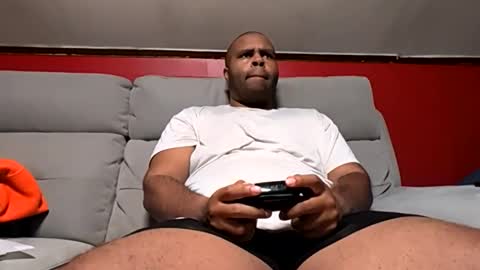 Snapshot of mr_irvin chatting on October 25, 12:44 am mr_irvin online show from October 25, 12:44 am