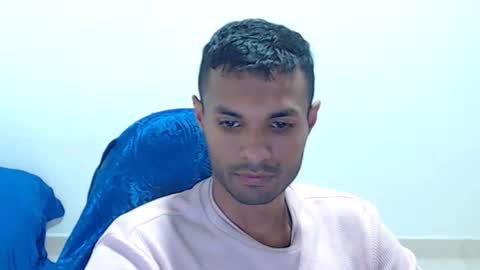 Max online show from April 22, 9:11 pm