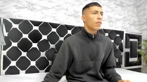 Mr Porn  online show from May 1, 8:58 pm