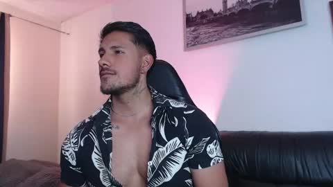 AARON online show from April 29, 6:35 pm