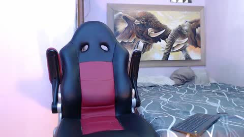 mr_stiven_ online show from March 2, 5:54 am