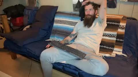 Valdor online show from January 4, 9:20 pm