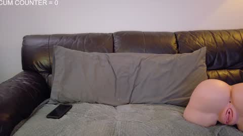 Snapshot of mrbanks69 chatting on January 5, 7:28 pm Brandon Banks online show from January 5, 7:28 pm