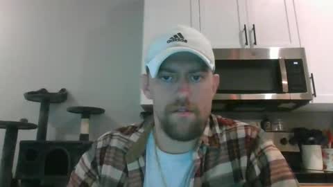 Snapshot of mrcumfixit chatting on October 13, 7:49 pm mrcumfixit online show from October 13, 7:49 pm