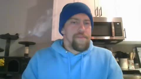 Snapshot of mrcumfixit chatting on October 22, 9:05 pm mrcumfixit online show from October 22, 9:05 pm
