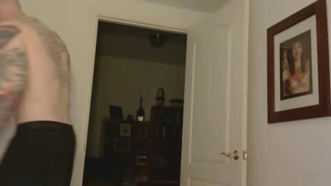 IwantU2WatchME online show from November 24, 12:15 pm