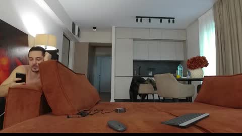 juan luis online show from December 2, 12:47 pm