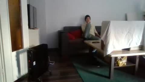 Snapshot of mrhandsomelovee chatting on January 19, 7:46 am Nikola online show from January 19, 7:46 am