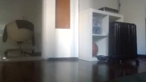 Snapshot of mrhandsomelovee chatting on October 31, 9:10 am Nikola online show from October 31, 9:10 am