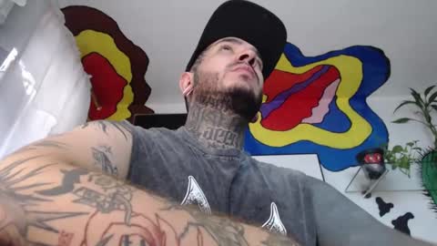 mrmanny__ online show from December 17, 7:59 pm