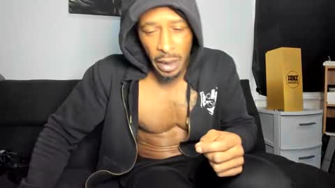 Snapshot of mromg007 chatting on January 10, 2:57 am mromg007 online show from January 10, 2:57 am