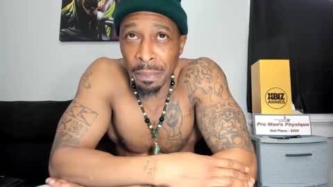 Snapshot of mromg007 chatting on January 15, 1:34 am mromg007 online show from January 15, 1:34 am