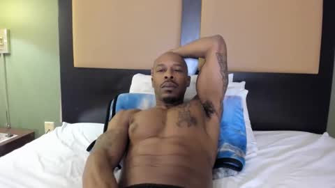 mromg007 online show from December 17, 10:22 am