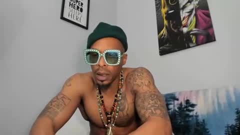 Snapshot of mromg007 chatting on February 28, 1:05 am mromg007 online show from February 28, 1:05 am