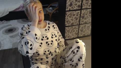 Sasha online show from April 11, 7:18 pm